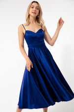 Woman Slim Satin Evening Dress With Slim Hanger