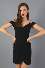 Angelino Black Crepe Hanger Cruve Short Evening Dress
