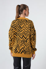 Female Zigzag Pattern Knitwear Cardigan