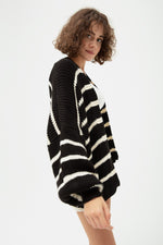 Woman Oversize Striped Knitwear Cardigan