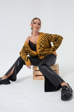 Female Zigzag Pattern Knitwear Cardigan