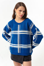 Female Bicycle Neck Plaid Pattern Sweater