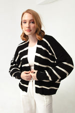 Woman Oversize Striped Knitwear Cardigan