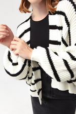 Woman Oversize Striped Knitwear Cardigan