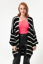 Woman Oversize Striped Knitwear Cardigan