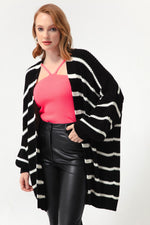 Woman Oversize Striped Knitwear Cardigan