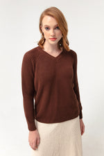 Woman V -Neck Knitwear Cossack