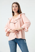 Female Collar And Arms Flywheel Blouse