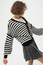 Woman Oversize Striped Knitwear Cardigan