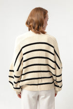 Woman Oversize Striped Knitwear Cardigan