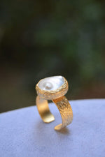 Gold Plated Gum Pearl Adjustable Women's Ring
