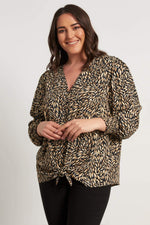 Angelino Leaf Print Laced Detailed Blouse